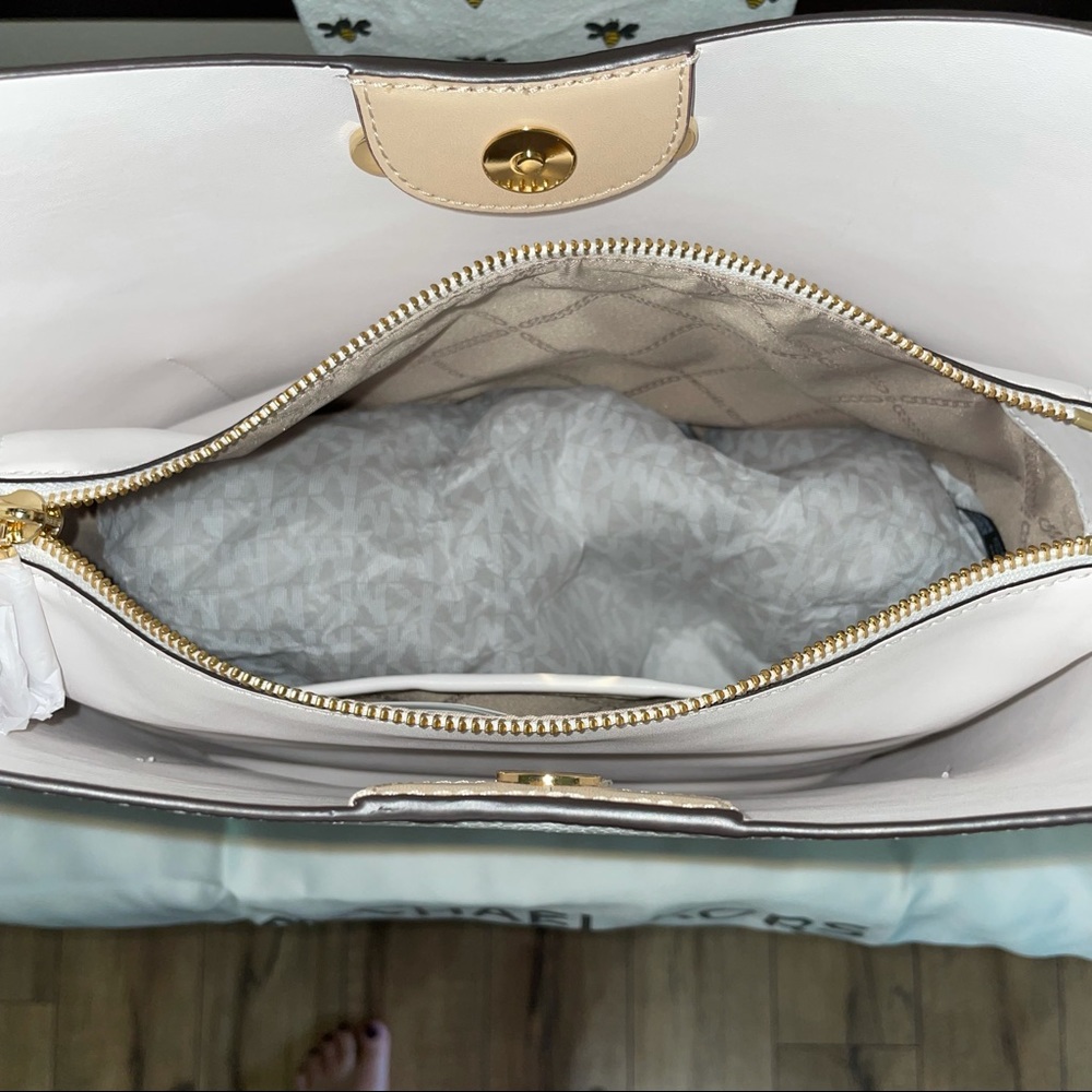 Michael Kors purse NEW - Picture 5 of 10